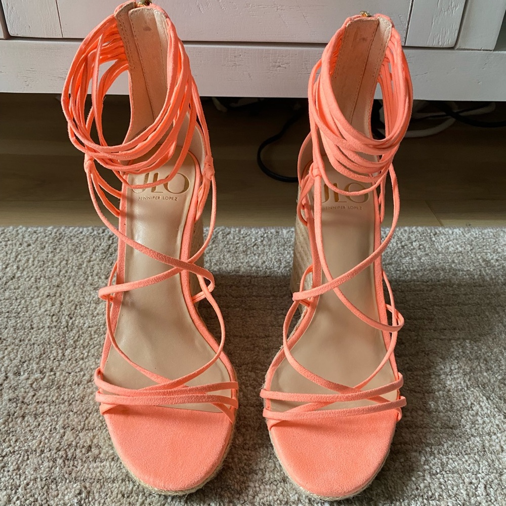 Jennifer Lopez Callie Peach Coral Espadrilles Wedge Strappy Sandals Heels  7.5